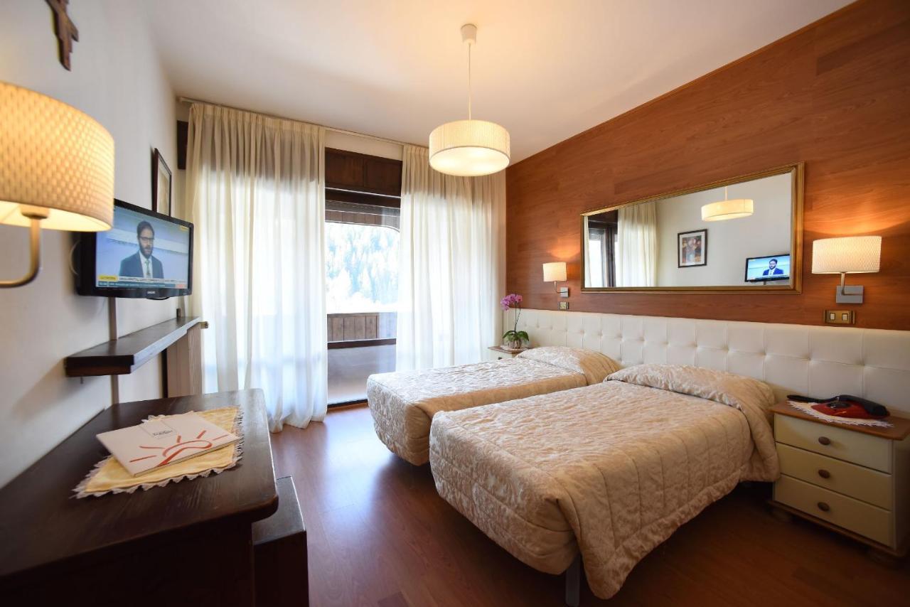 Hotel Corona Val di Zoldo Zewnętrze zdjęcie