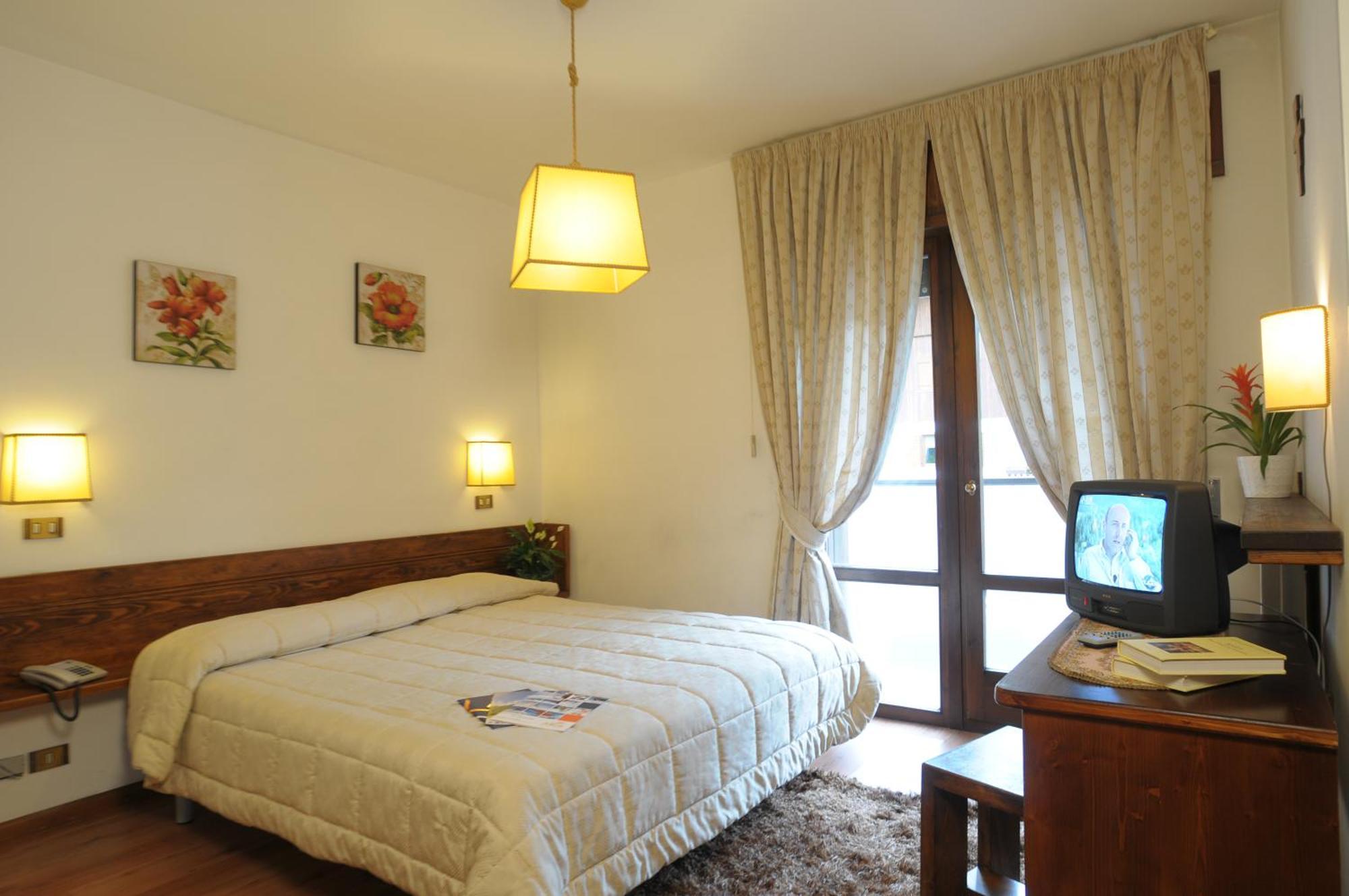 Hotel Corona Val di Zoldo Zewnętrze zdjęcie